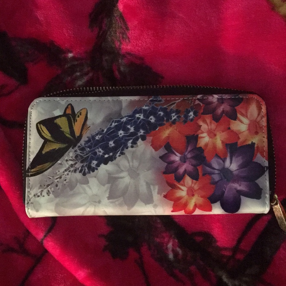 According wallet